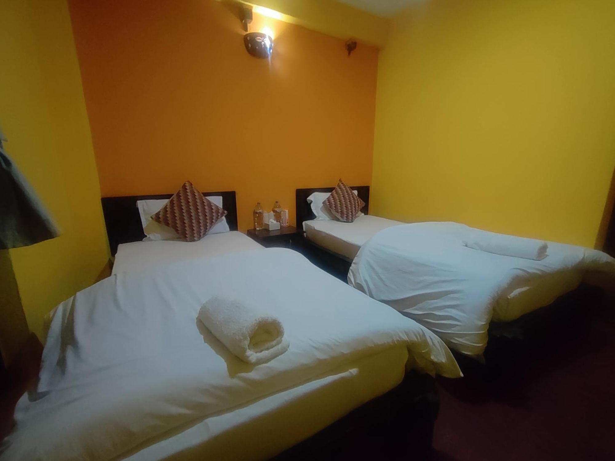 Bandipur Kaushi Inn Екстериор снимка